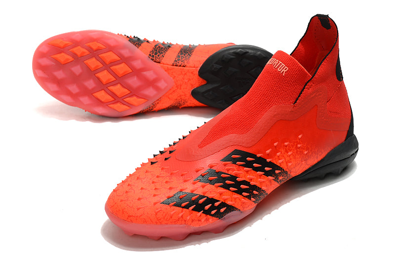 CHUTEIRA ADIDAS PREDATOR FREAK SOCIETY