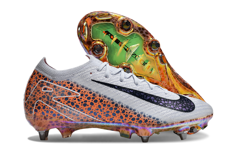 CHUTEIRA NIKE MERCURIAL VAPOR 16 TRAVA MISTA (removível)