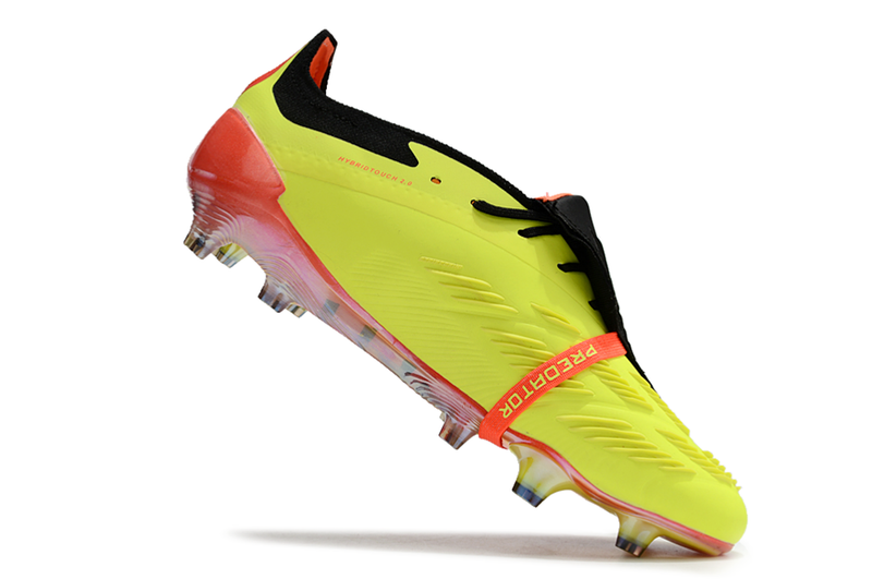 CHUTEIRA ADIDAS PREDATOR 30 CAMPO