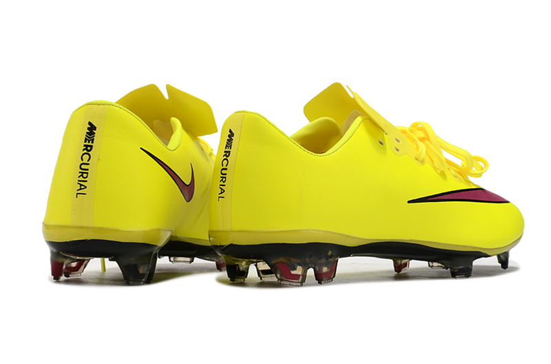 CHUTEIRA NIKE MERCURIAL VAPOR 10 ELITE CAMPO