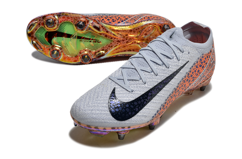 CHUTEIRA NIKE MERCURIAL VAPOR 16 TRAVA MISTA (removível)