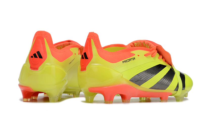 CHUTEIRA ADIDAS PREDATOR 30 CAMPO