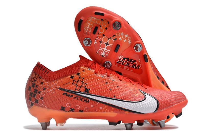 'CHUTEIRA NIKE MERCURIAL VAPOR 15 TRAVA MISTA (removível)