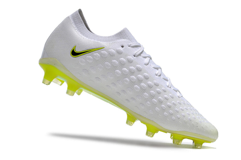 CHUTEIRA NIKE PHANTOM ULTRAVENOM ELITE CAMPO