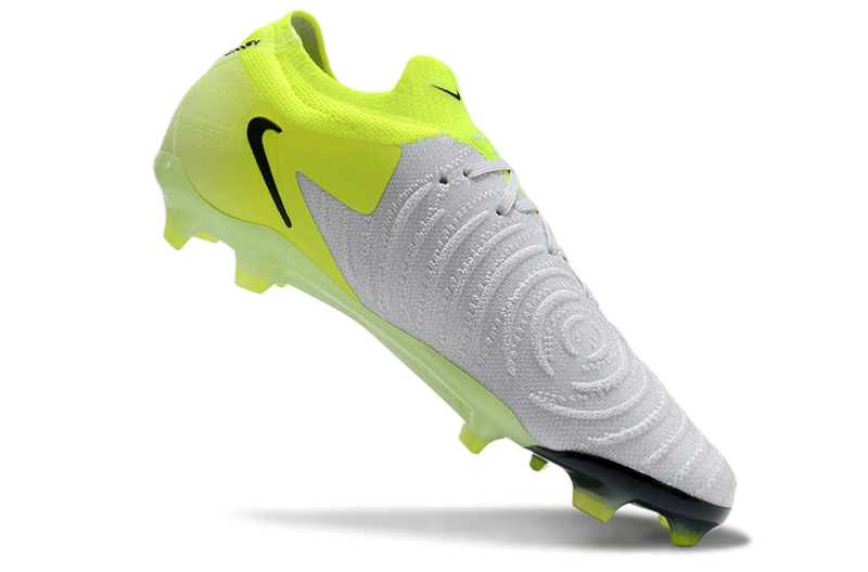 CHUTEIRA NIKE PHANTOM GX2 ELITE CAMPO