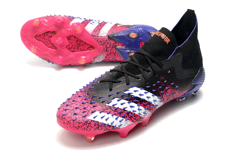 CHUTEIRA ADIDAS PREDATOR FREAK CAMPO