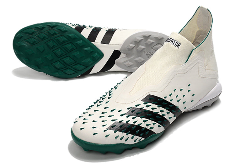 CHUTEIRA ADIDAS PREDATOR FREAK SOCIETY