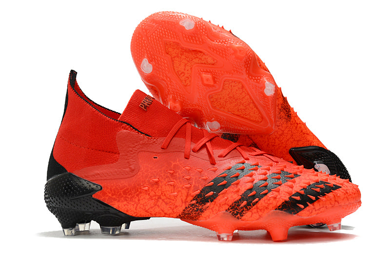 CHUTEIRA ADIDAS PREDATOR FREAK CAMPO