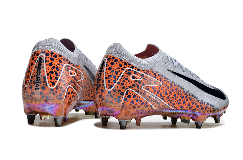 CHUTEIRA NIKE MERCURIAL VAPOR 16 TRAVA MISTA (removível)