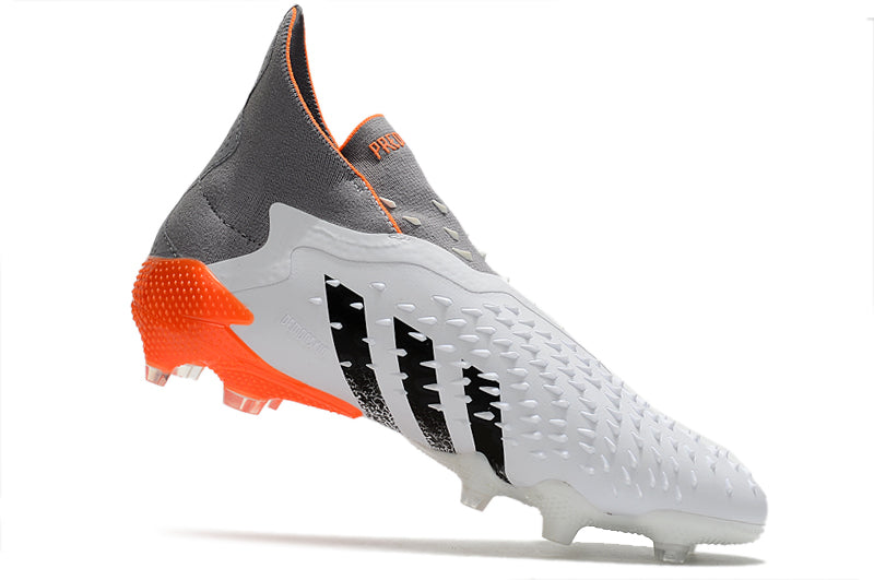 CHUTEIRA ADIDAS PREDATOR FREAK CAMPO