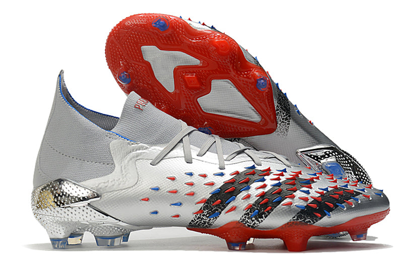 CHUTEIRA ADIDAS PREDATOR FREAK CAMPO