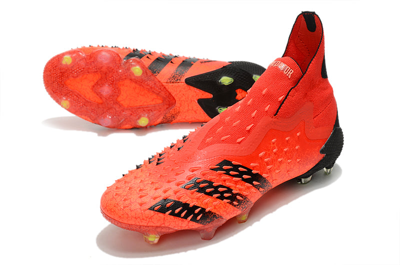 CHUTEIRA ADIDAS PREDATOR FREAK CAMPO