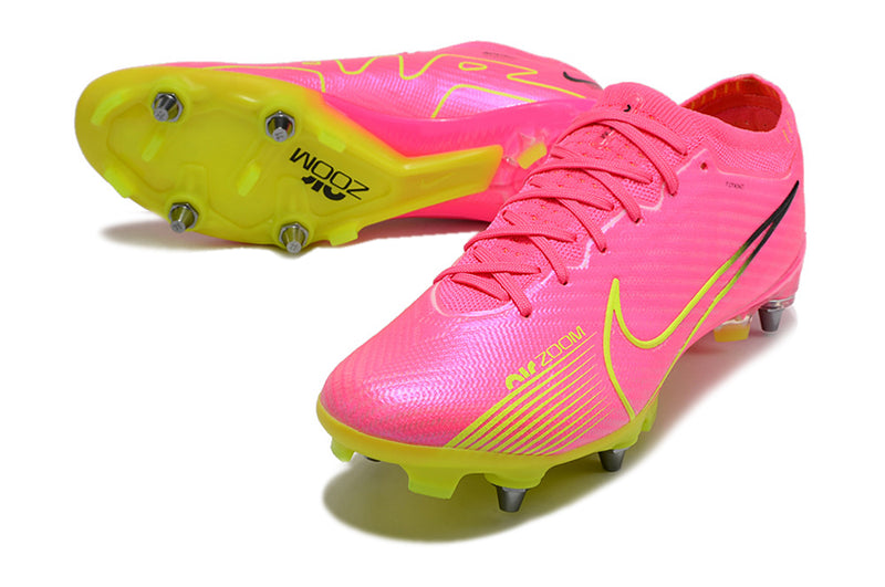 CHUTEIRA NIKE MERCURIAL VAPOR 15 TRAVA MISTA (removível)