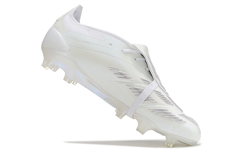 CHUTEIRA ADIDAS PREDATOR 30 CAMPO