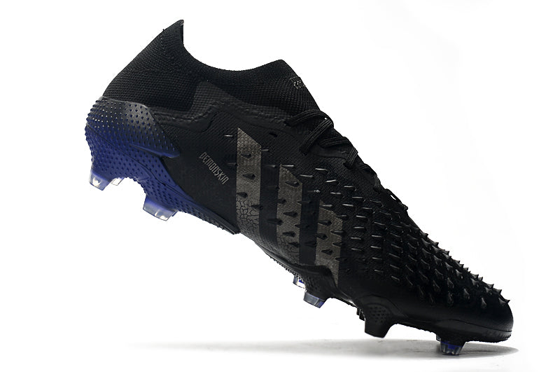 CHUTEIRA ADIDAS PREDATOR FREAK CAMPO