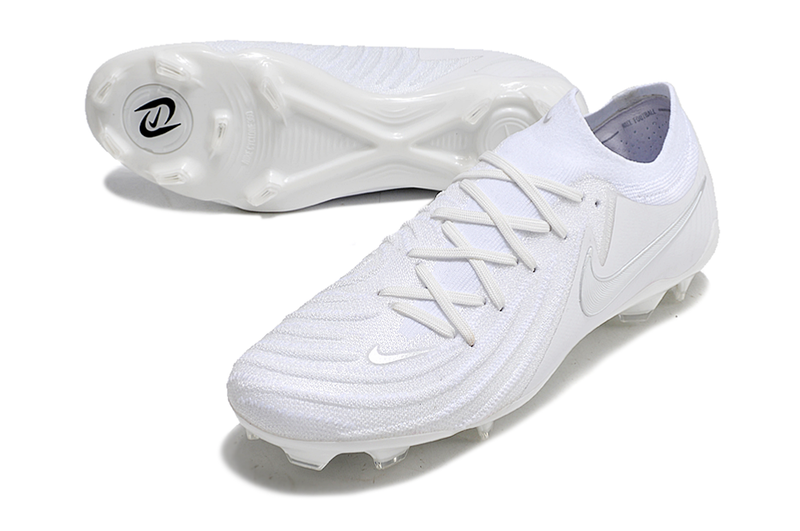 CHUTEIRA NIKE PHANTOM GX2 ELITE CAMPO