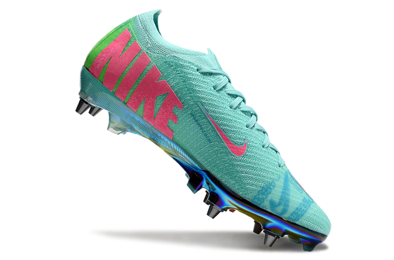 CHUTEIRA NIKE MERCURIAL VAPOR 16 TRAVA MISTA (removível)